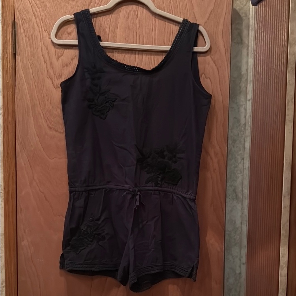 Pilyq Black Sleeveless Romper